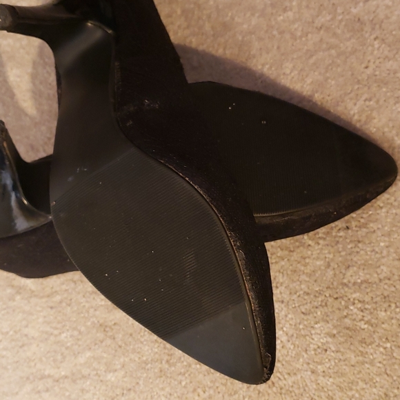 Black heals - Picture 2 of 4